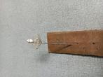 Een speldje van " Kromhout " motoren., Verzamelen, Speldjes, Pins en Buttons, Ophalen of Verzenden, Zo goed als nieuw, Merk