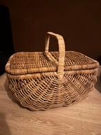 Prachtige rotan picknickmand. Af halen Zoetermeer., Ophalen, Zo goed als nieuw