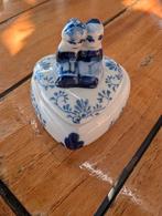 Delfts Blauw Hart Sieradendoosje met Verliefd Paartje, Ophalen of Verzenden
