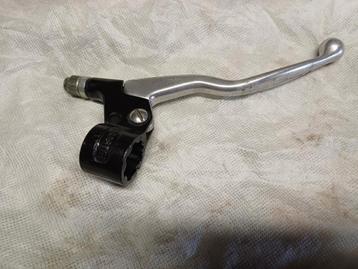 Elusito Remhendel gebruikt rechter kant beschikbaar voor biedingen