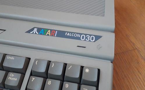 Gezocht: Atari Falcon(defect - voor onderdelen), Computers en Software, Vintage Computers, Ophalen of Verzenden