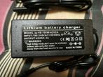 LITHIUM BATTERY CHARGER 100w/42v, 2.1 stekker universeel, Verzenden, Nieuw