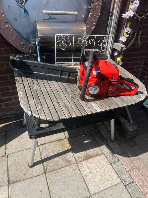 HVC Kettingzaag - Gebruikt, Doe-het-zelf en Verbouw, Gereedschap | Zaagmachines, Gebruikt, Kettingzaag, 1200 watt of meer, 30 tot 70 mm