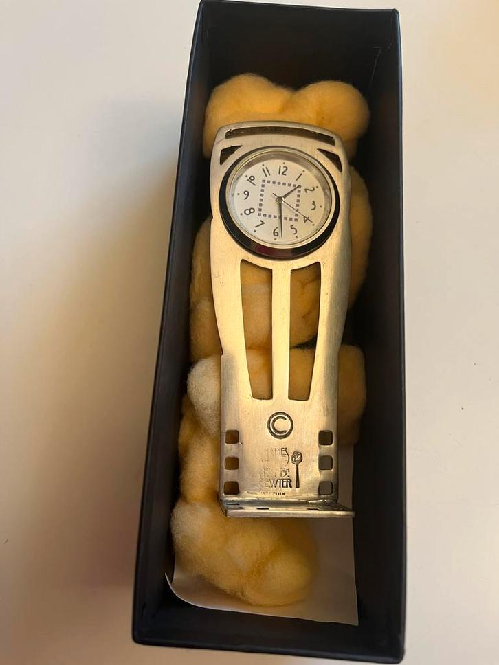 Bureau klokje Charles Rennie Macintosh, Antiek en Kunst, Antiek | Klokken, Ophalen of Verzenden