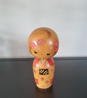 "Spirit of Peach Blossoms" kokeshi van Miyashita Hajime beschikbaar voor biedingen
