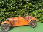 antieke raceauto groot, Ophalen