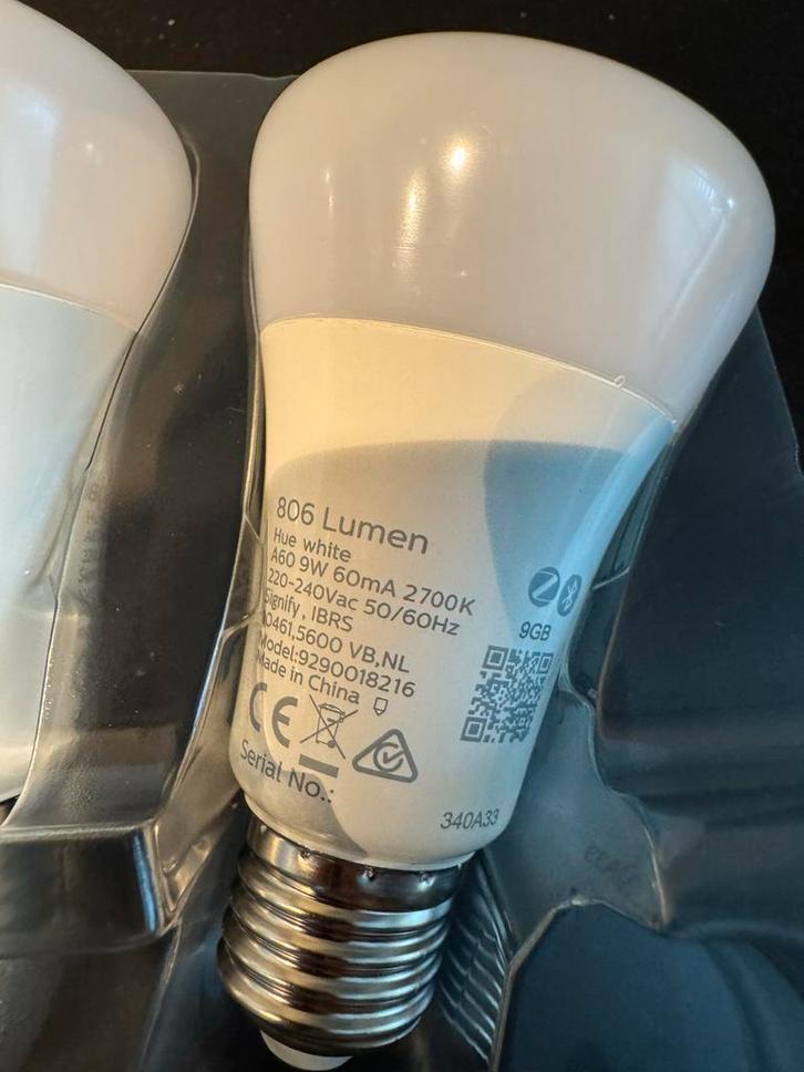 3x Philips Hue Warm Wit Lampen - Starterspakket, Huis en Inrichting, Lampen | Losse lampen, Zo goed als nieuw, Led-lamp, 30 tot 60 watt