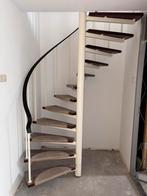 Spiraaltrap met leuning, Doe-het-zelf en Verbouw, Ladders en Trappen, Ophalen, Zo goed als nieuw, 2 tot 4 meter