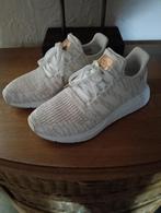 ZGAN Adidas schoenen maat 38 2/3 wit goud, Adidas, Ophalen of Verzenden, Zo goed als nieuw, Wit