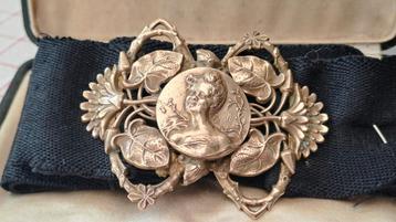 ART NOUVEAU -ANTIEKE  GROTE GESP- 8X6,5 CM beschikbaar voor biedingen