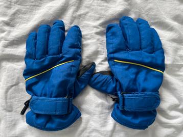 Blauwe ski-handschoenen voor kinderen gevoerd mt 8–10 jr beschikbaar voor biedingen