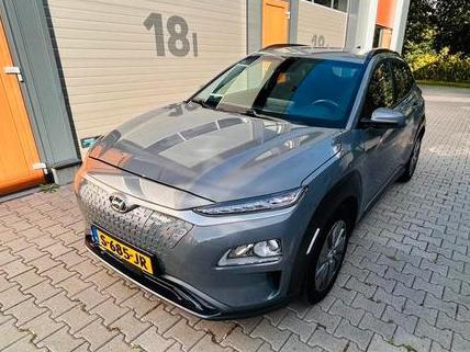 Hyundai Kona EV 136pk 2WD Aut. 2021 Grijs super nette auto, Auto's, Hyundai, Particulier, Kona, ABS, Adaptive Cruise Control, Airconditioning