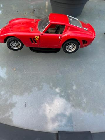 Ferrari beschikbaar voor biedingen