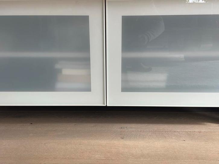 4 Witte Ikea Besta Glazen Deurtjes - Nieuwstaat!, Huis en Inrichting, Kasten | Kledingkasten, Zo goed als nieuw, Minder dan 100 cm