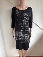 Marc Cain jurk maat N2 = S zwart grijs opdruk, Kleding | Dames, Jurken, Marc Cain, Zwart, Ophalen of Verzenden, Zo goed als nieuw