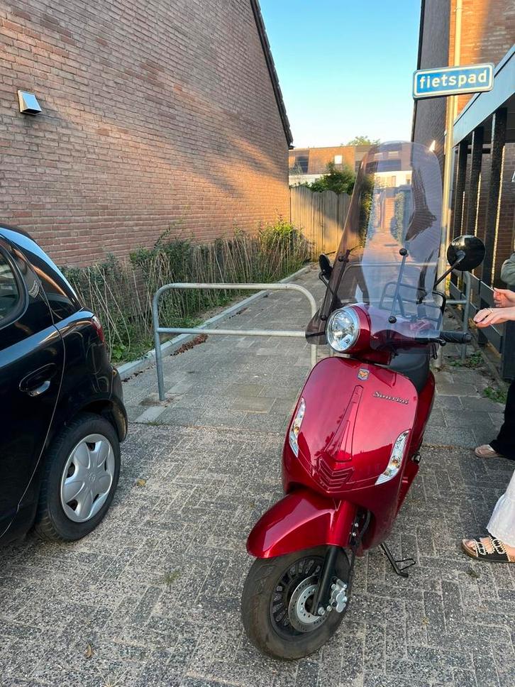 La souris sourini, Fietsen en Brommers, Snorfietsen en Snorscooters, Gebruikt, Overige merken, Benzine, Ophalen