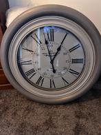 Klok kleur grijs, Huis en Inrichting, Ophalen, Rond, Zo goed als nieuw, 75 tot 100 cm