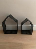 Twee zwart metalen huisjes voor aan de wand, Ophalen, Zo goed als nieuw