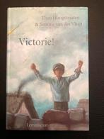 Victorie! - Theo Hoogstraaten & Simone van der Vlugt, Ophalen of Verzenden, Zo goed als nieuw, Fictie algemeen
