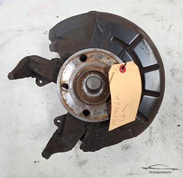 VW Polo 6R Fusee met wiellager links. beschikbaar voor biedingen