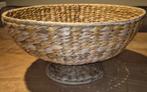 Grote vintage gevlochten schaal op voet, Antiek en Kunst, Ophalen