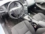 Volvo V40 2.0 T2 Kinetic, Trekhaak, Camera, Climate Control, Voorwielaandrijving, 65 €/maand, Gebruikt, Euro 6