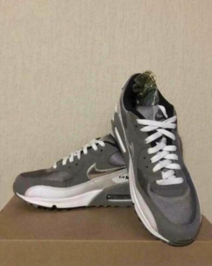 Nike Air Max 90 WMNS Mt 40 “Footlocker Exclusive” NO PATTA, Kleding | Heren, Schoenen, Zo goed als nieuw, Sneakers of Gympen, Overige kleuren