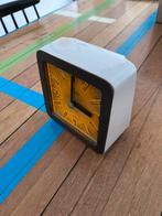 Junghans electronic ato-mat design tafel klok, Ophalen of Verzenden