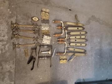 Deurbeslag vintage messing en hout  beschikbaar voor biedingen