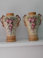 2 identieke vazen 37cm. Hoog, Antiek en Kunst, Ophalen