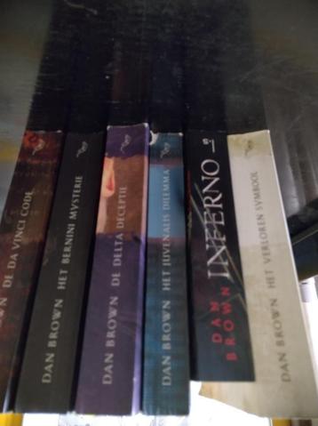 6 spannende thrillers van Dan Brown beschikbaar voor biedingen