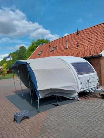 Mooie luifel kip kompakt 37ekv hoog dak  beschikbaar voor biedingen