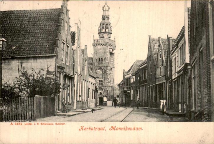Kerkstraat- Monnikendam, Verzamelen, Ansichtkaarten | Nederland, Gelopen, Noord-Holland, Voor 1920, Ophalen of Verzenden