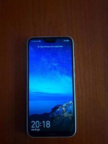 Huawei P20 Lite Gold beschikbaar voor biedingen