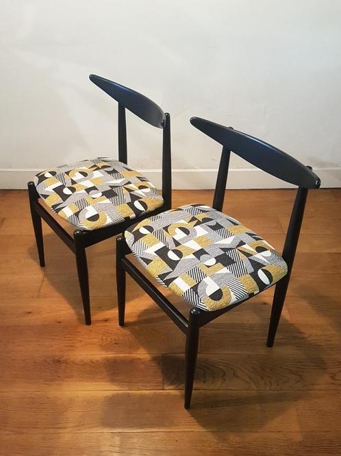 Elegante vintage stoel uit de jaren '50., Huis en Inrichting, Stoelen, Gebruikt, Eén, Hout, Stof, Overige kleuren, Ophalen