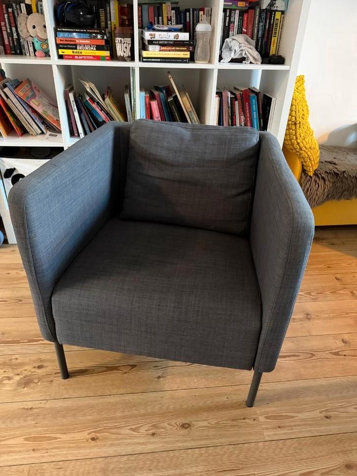 IKEA Ekerö fauteuil - Donkergrijs, Huis en Inrichting, Fauteuils, Zo goed als nieuw, Stof, 50 tot 75 cm, 75 tot 100 cm, Ophalen