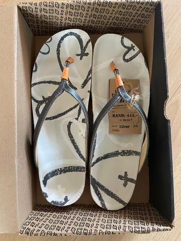 Plakkies Dames Slippers maat 41 beschikbaar voor biedingen