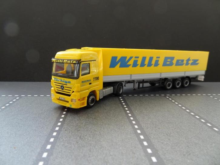849 herpa mercedes actros willi betz 7700 turkije 1:87 truck, Hobby en Vrije tijd, Modelauto's | 1:87, Zo goed als nieuw, Bus of Vrachtwagen