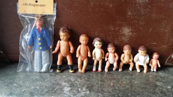 8 Vintage poppenhuispopjes 7 Ari en 1 spek popje bod va 12,= beschikbaar voor biedingen
