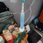 Oral b pro 3500, Ophalen of Verzenden, Zo goed als nieuw, Tandenborstel