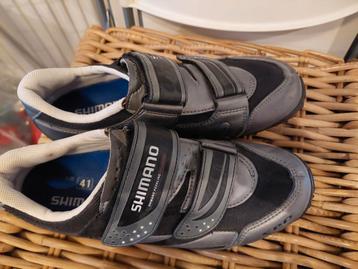 Shimano fietsschoenen met klikpedalen beschikbaar voor biedingen