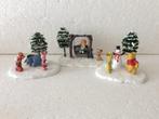 Disney winnie de poeh - beeldjes - kerstdorp -2-, Ophalen, Winnie de Poeh of vrienden, Zo goed als nieuw, Beeldje of Figuurtje