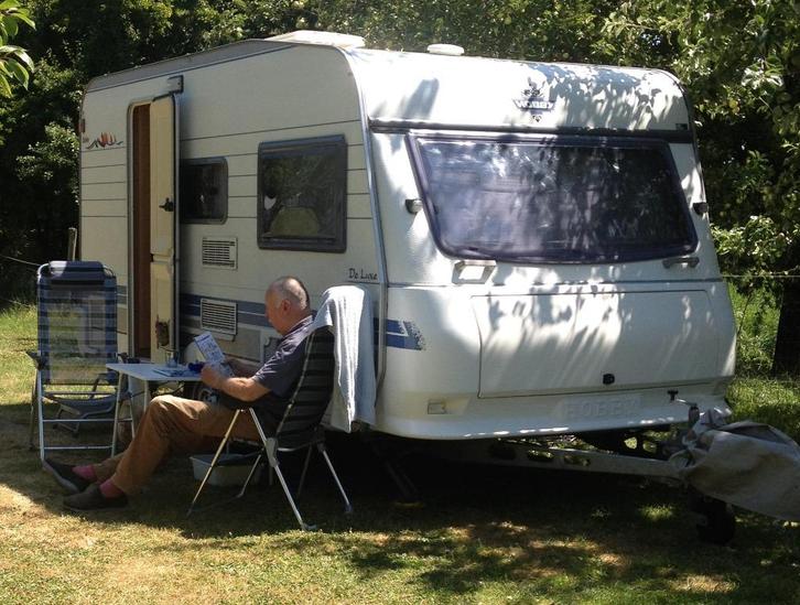 caravan, Caravans en Kamperen, Caravans, Particulier, tot en met 4, 750 - 1000 kg, Standaardzit, Hobby, Overige typen, 5 tot 6 meter