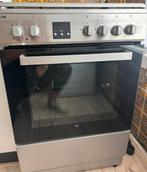 Fornuis met hetelucht oven, Ophalen, Hete lucht, 4 kookzones, Zo goed als nieuw