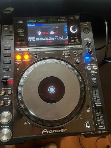 Pioneer cdj 2000 nxs. 2 stuks inc cases beschikbaar voor biedingen