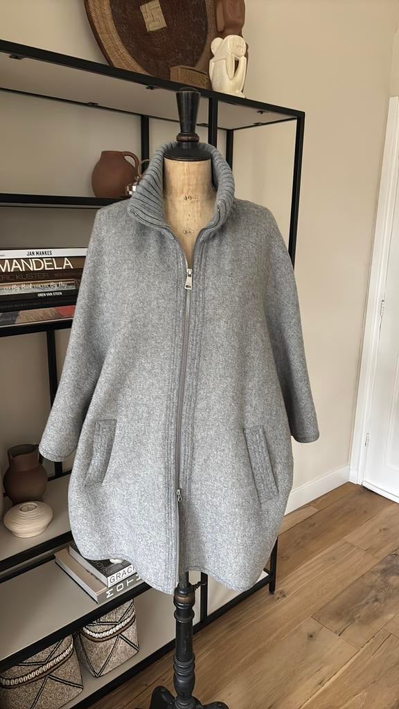 FUCKS SCHMITT poncho wol grey D40 zgan, Kleding | Dames, Ophalen of Verzenden, Zo goed als nieuw, Grijs