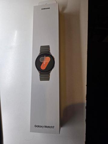Galaxy Watch7 BlueTooth 40mm groen [sealed] beschikbaar voor biedingen