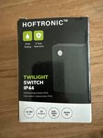 Nieuwe schemerschakelaar - ongebruikt in doos, Doe-het-zelf en Verbouw, Elektra en Kabels, Ophalen of Verzenden, Nieuw, Schakelaar