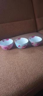 3 pip schaaltjes, Ophalen, Overige stijlen, Porselein, Schaal of Schalen