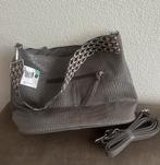 Nieuw: grijze damestas/ schoudertas, Sieraden, Tassen en Uiterlijk, Ophalen of Verzenden, Nieuw, Grijs, Schoudertasje